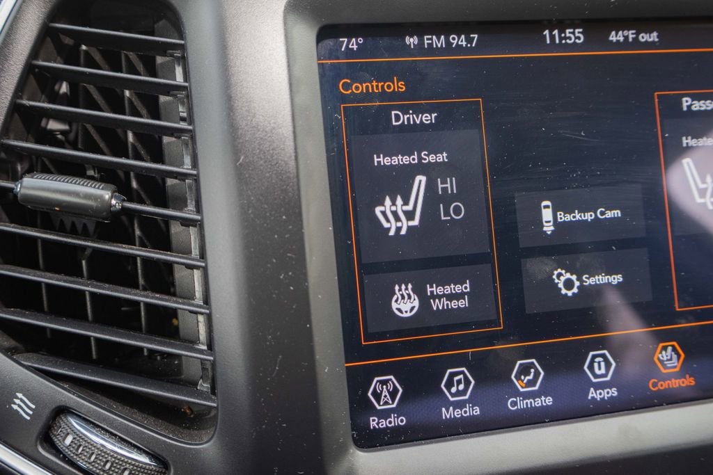 2022 Jeep Cherokee Latitude Lux