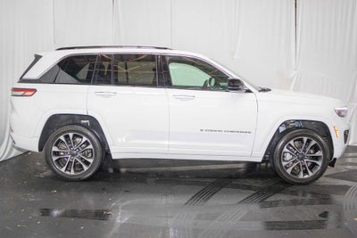 2022 Jeep Grand Cherokee Overland