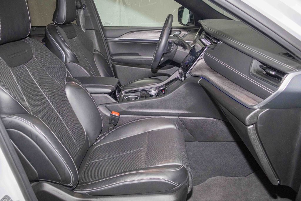 2022 Jeep Grand Cherokee Overland