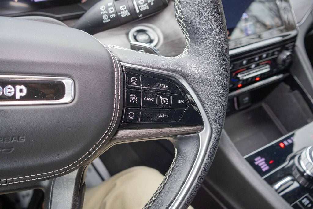 2022 Jeep Grand Cherokee Overland