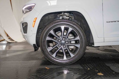 2022 Jeep Grand Cherokee Overland