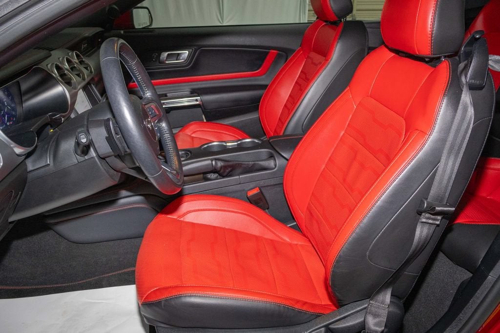 2022 Ford Mustang EcoBoost
