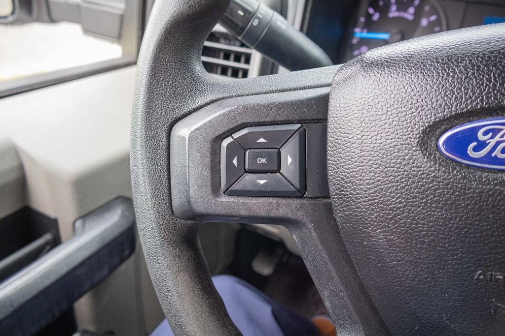 2017 Ford Super Duty F-350 SRW XL