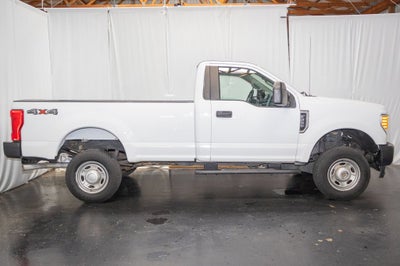 2017 Ford Super Duty F-350 SRW XL