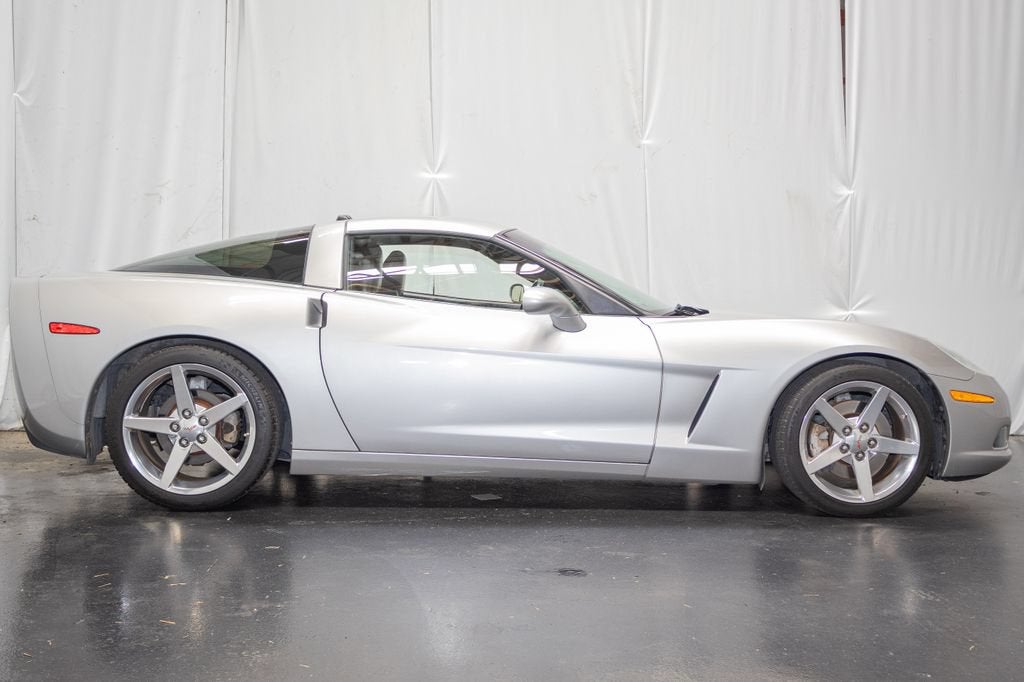 2005 Chevrolet Corvette Base