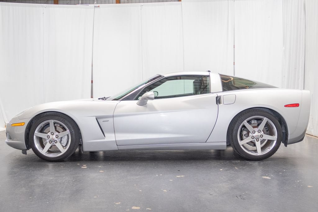 2005 Chevrolet Corvette Base