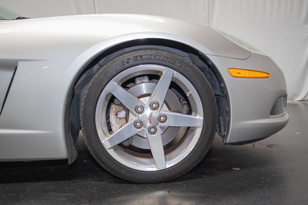 2005 Chevrolet Corvette Base