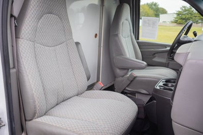2007 Chevrolet Express Cutaway 3500 C6Y SRW