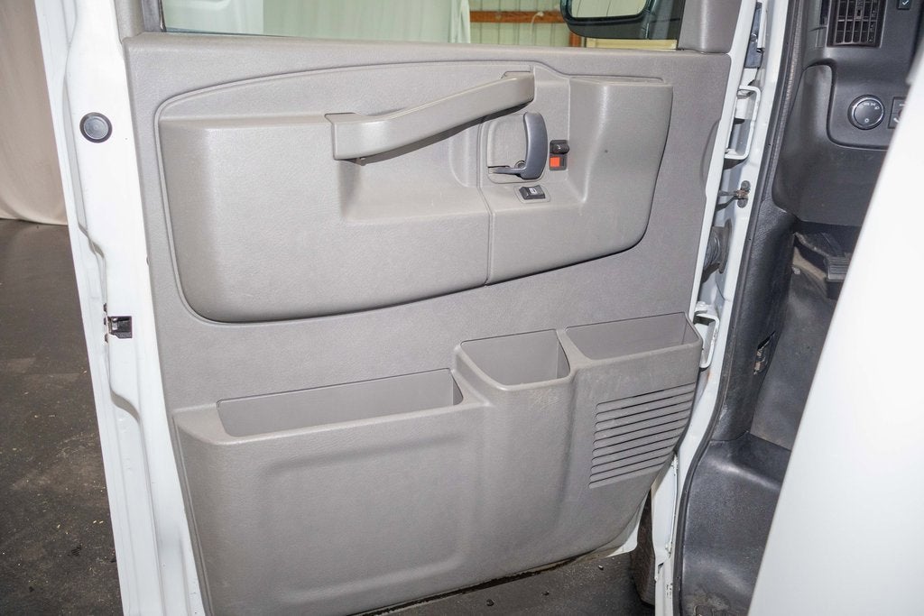 2017 Chevrolet Express Cargo 2500 Base