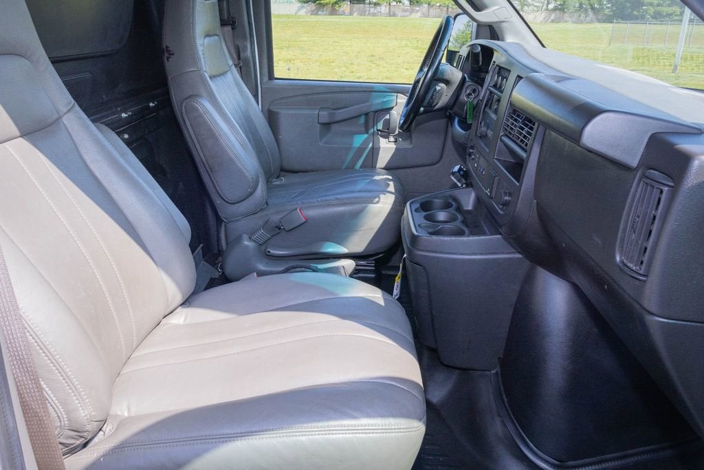 2022 Chevrolet Express Cargo 2500 Base