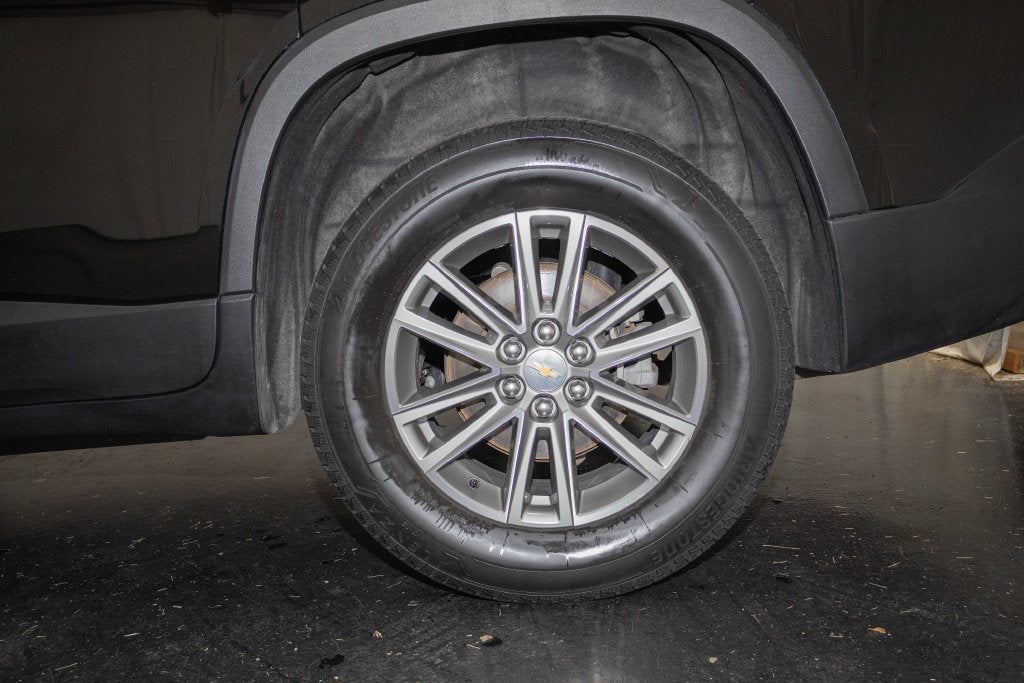 2022 Chevrolet Traverse LT Leather