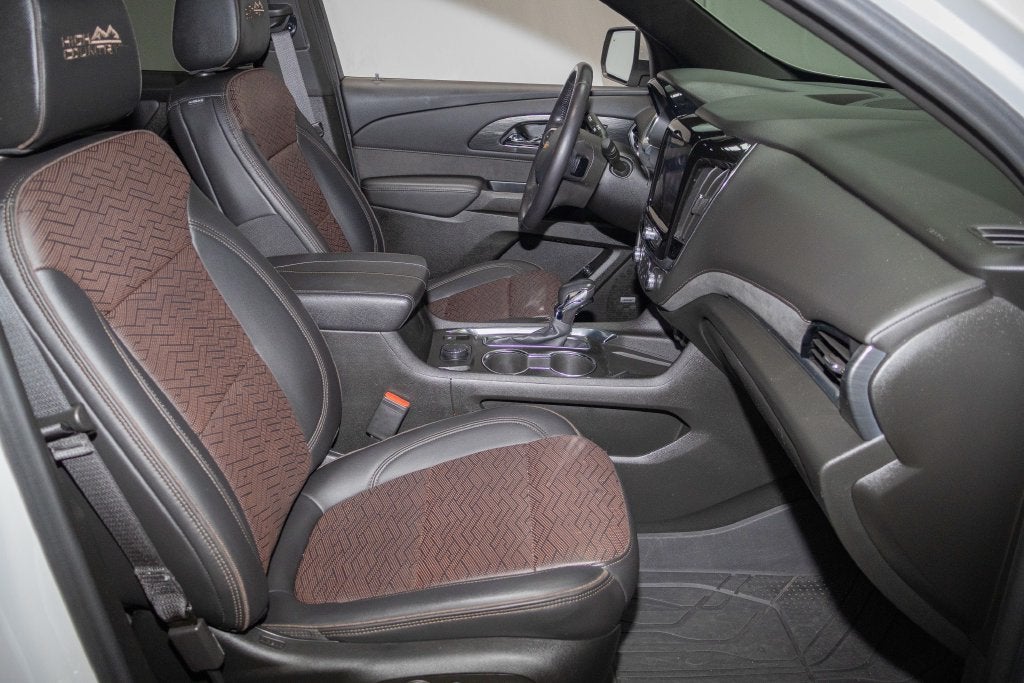 2022 Chevrolet Traverse High Country