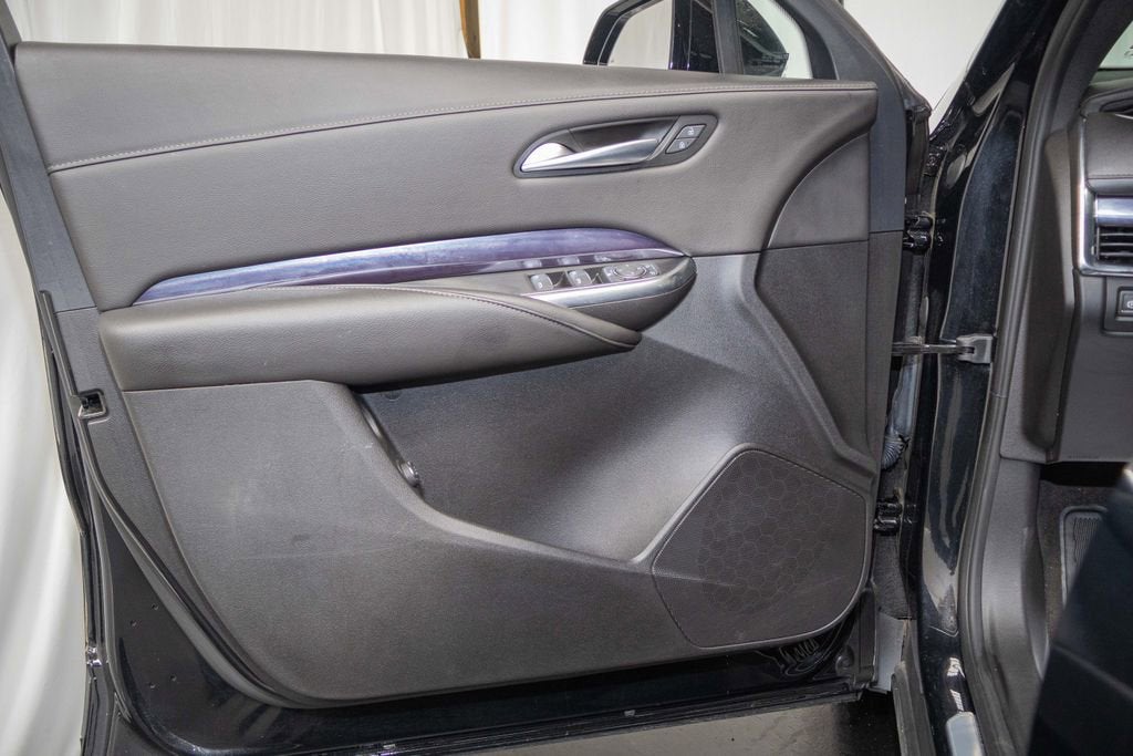 2023 Cadillac XT4 Luxury