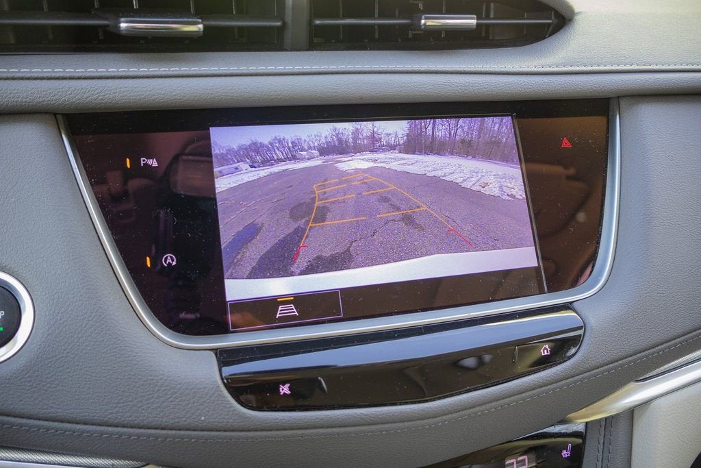 2022 Cadillac XT5 Premium Luxury