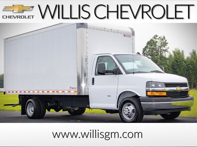 2025 Chevrolet Express Cutaway 3500 Base