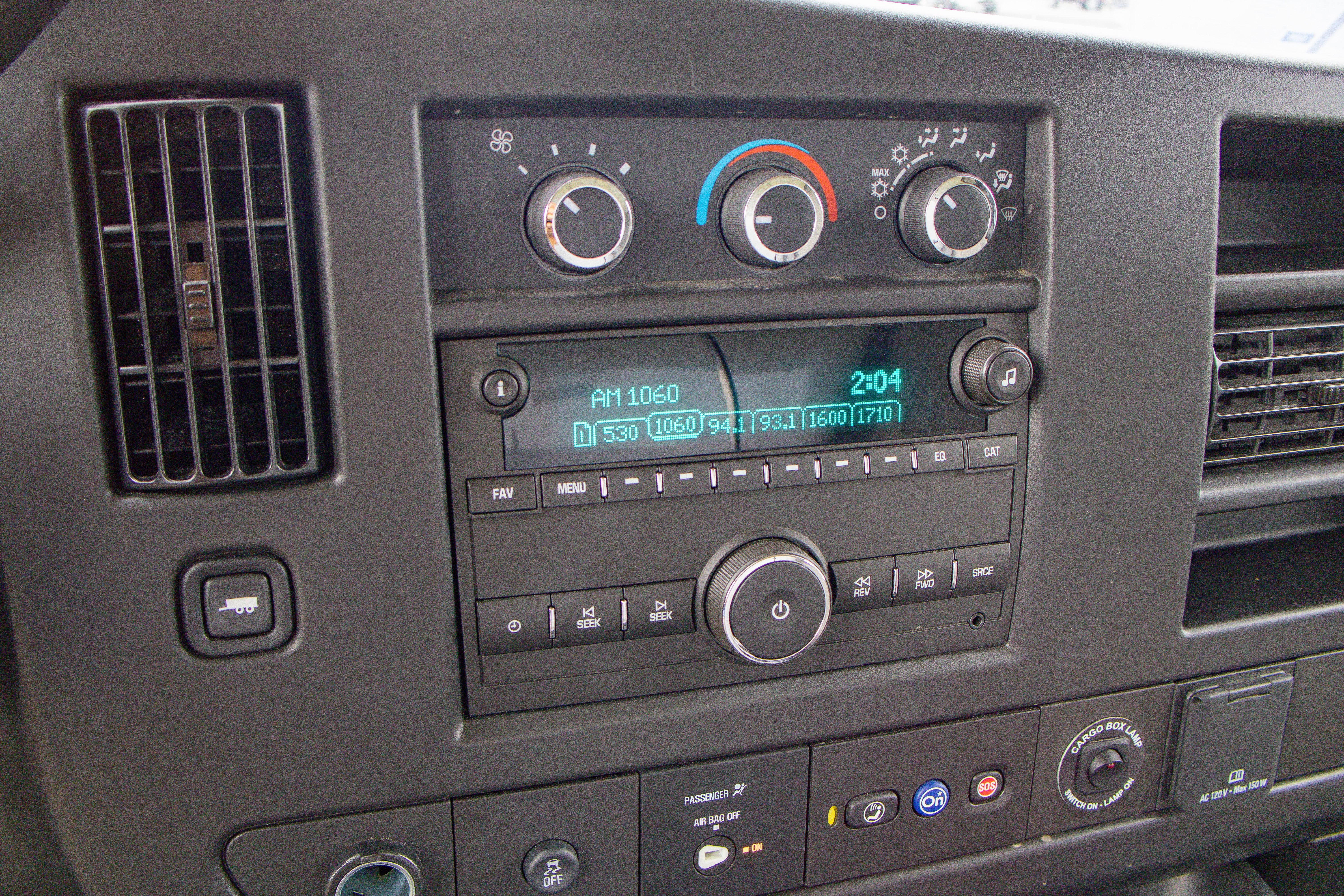 2025 Chevrolet Express Cutaway 3500 Base