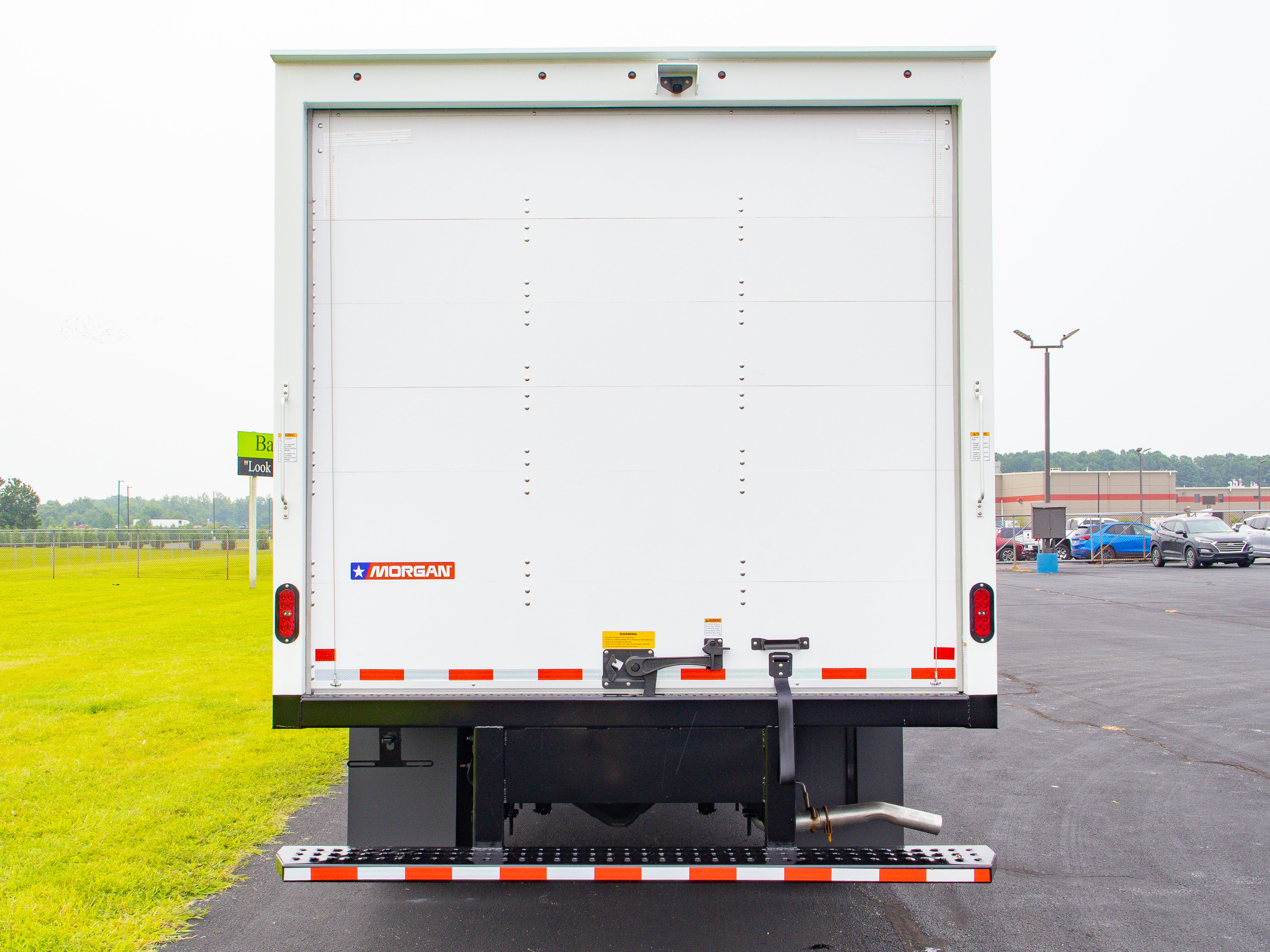 2025 Chevrolet Express Cutaway 3500 Base