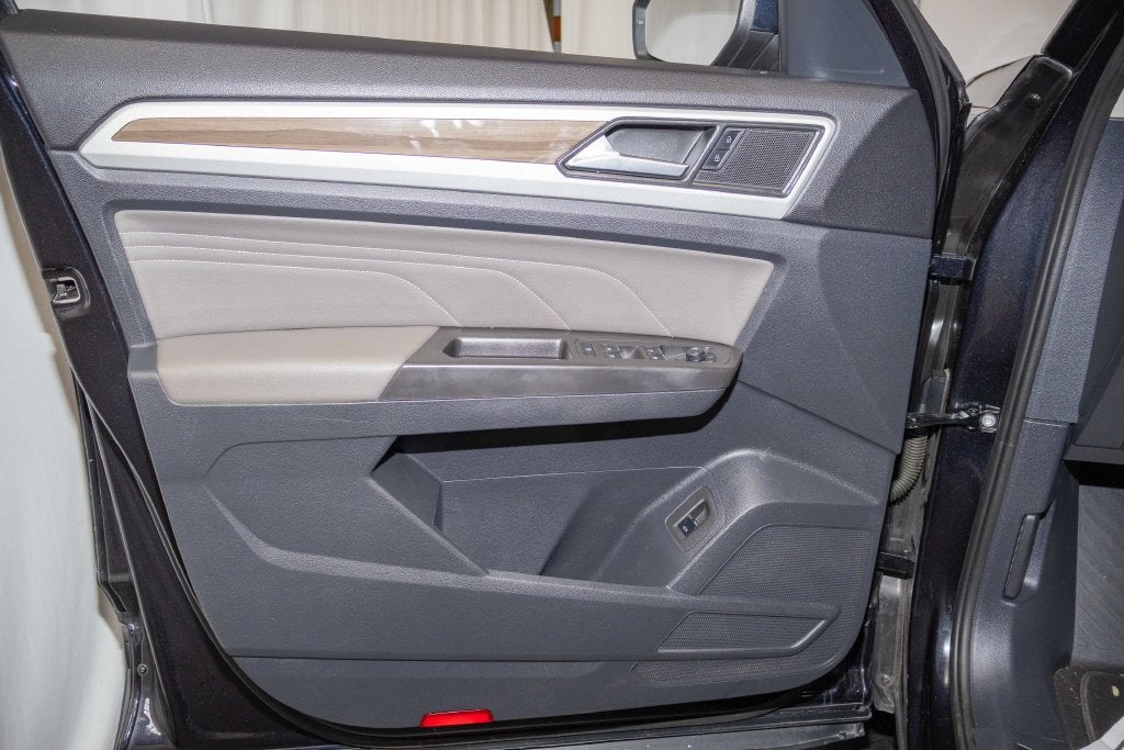 2023 Volkswagen Atlas 3.6L V6 SEL