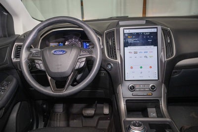 2021 Ford Edge SE