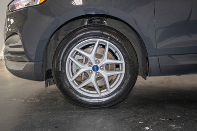 2021 Ford Edge SE