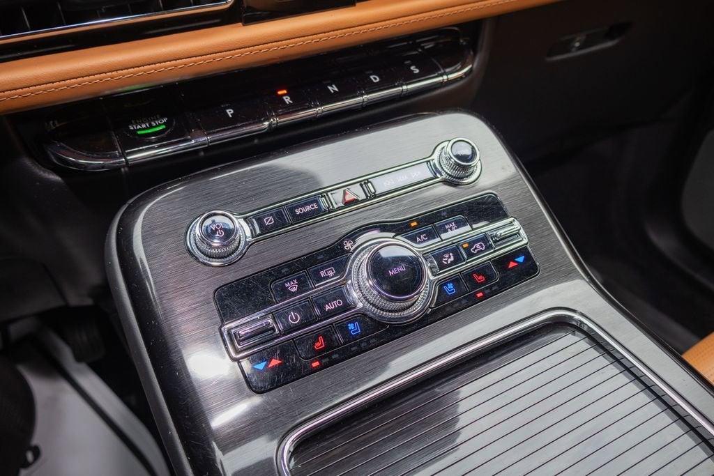 2022 Lincoln Nautilus Black Label