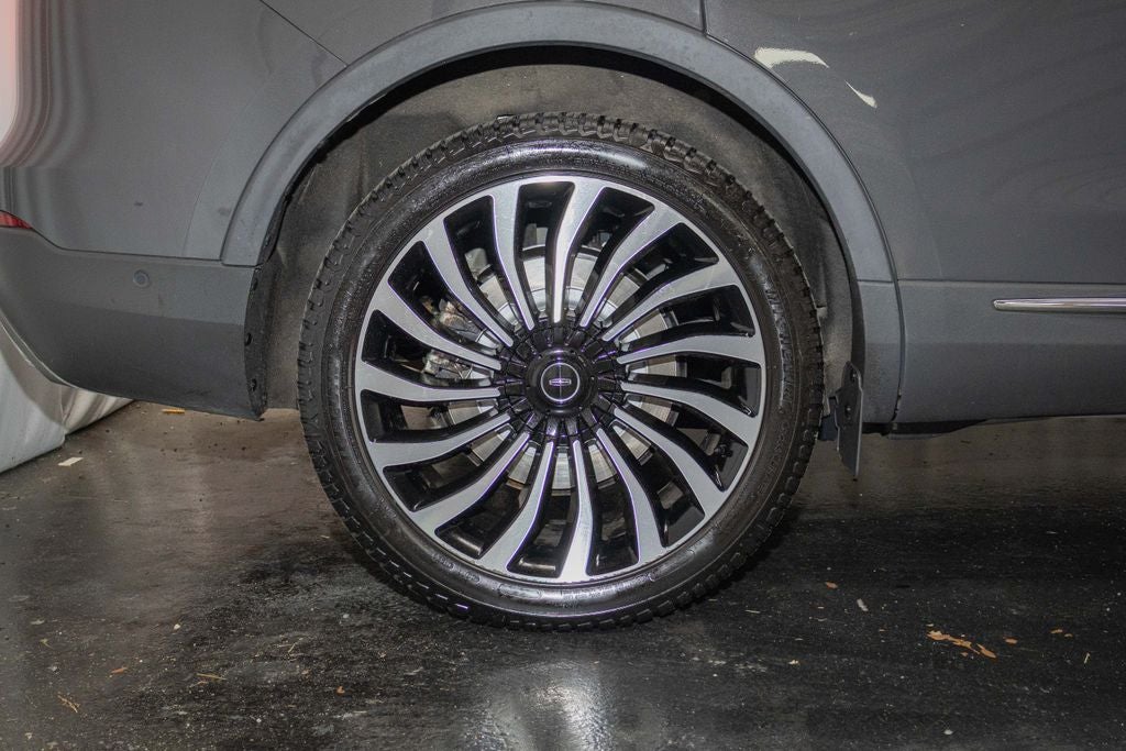 2022 Lincoln Nautilus Black Label