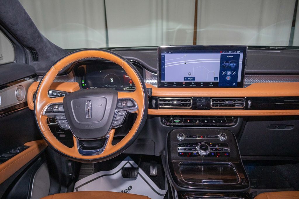 2022 Lincoln Nautilus Black Label