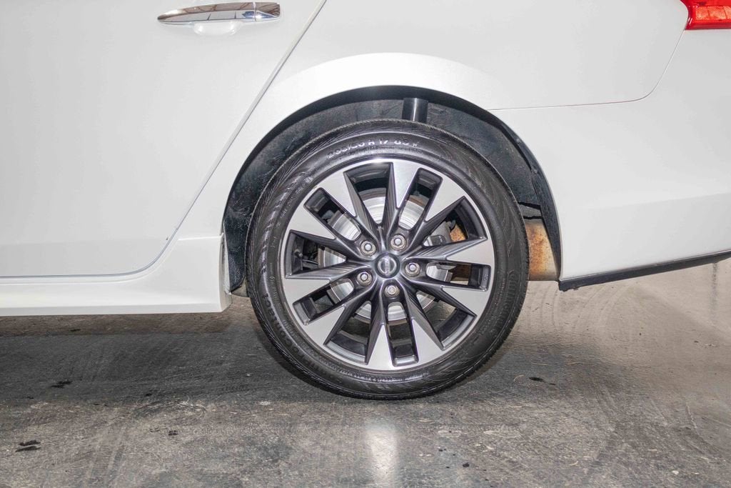 2019 Nissan Sentra SR