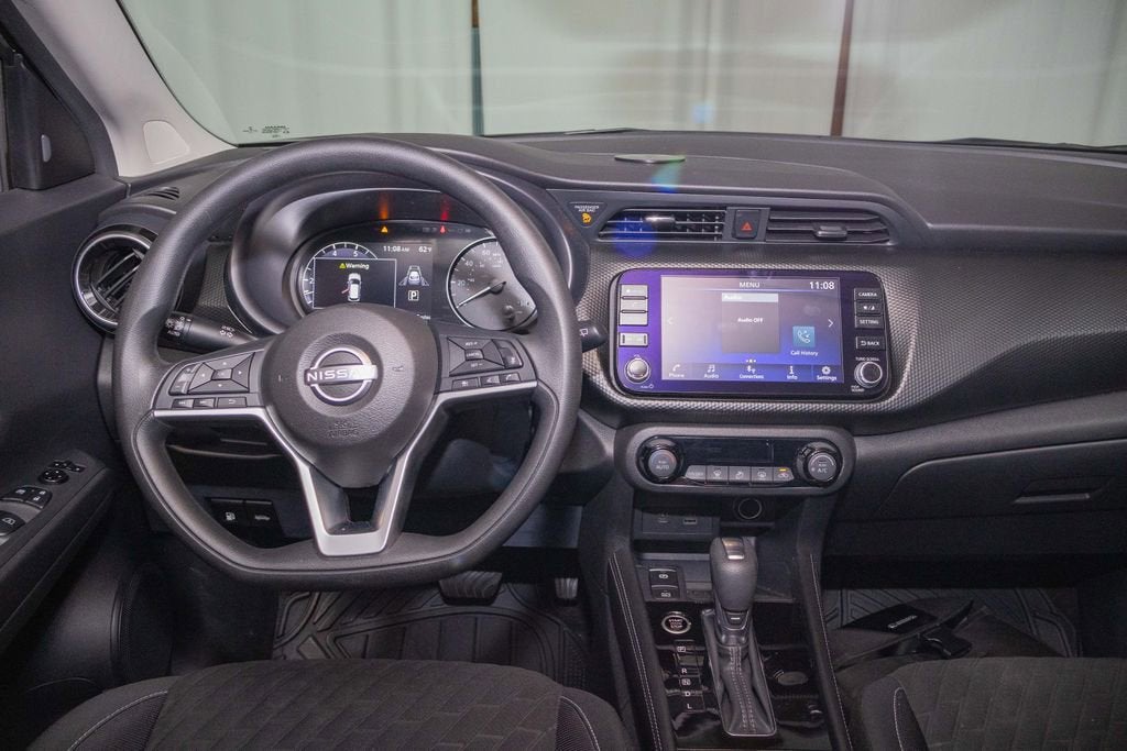 2022 Nissan Kicks SV
