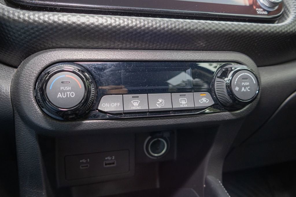 2022 Nissan Kicks SV