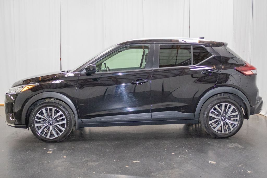 2022 Nissan Kicks SV