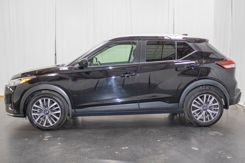 2022 Nissan Kicks SV
