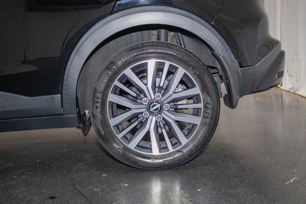 2022 Nissan Kicks SV