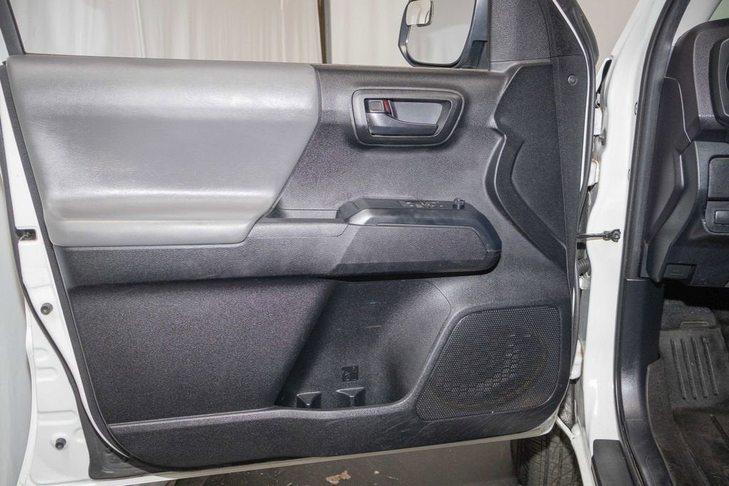 2022 Toyota Tacoma 4WD SR