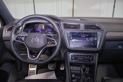 2023 Volkswagen Tiguan SE R-Line Black