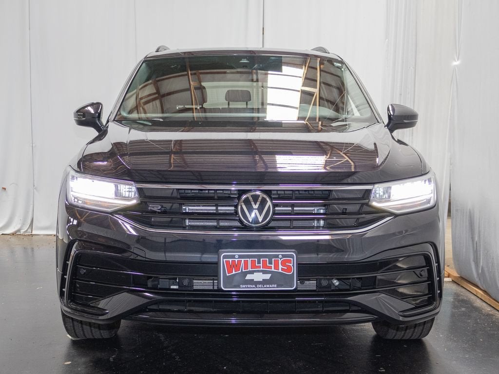 2023 Volkswagen Tiguan SE R-Line Black
