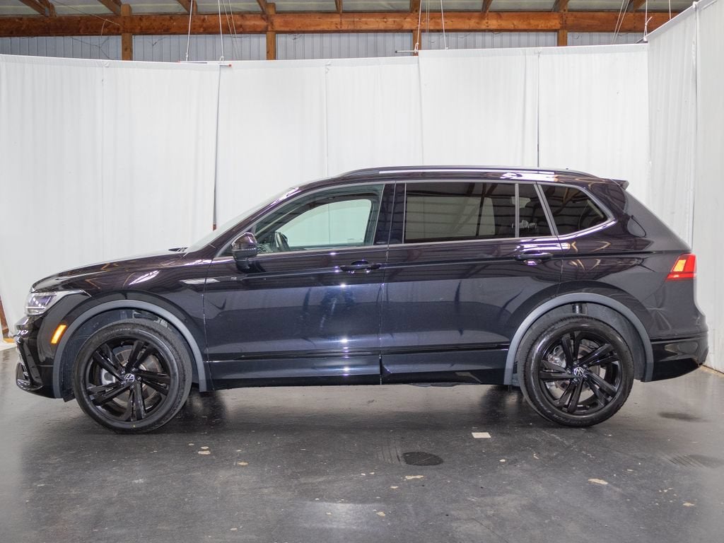 2023 Volkswagen Tiguan SE R-Line Black