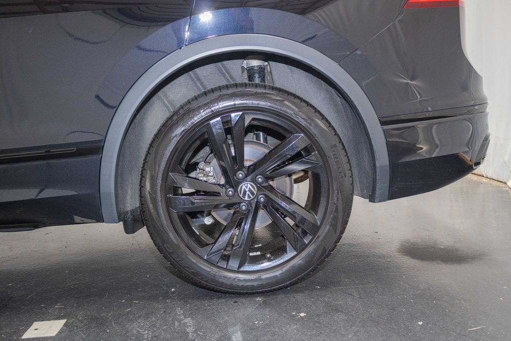 2023 Volkswagen Tiguan SE R-Line Black