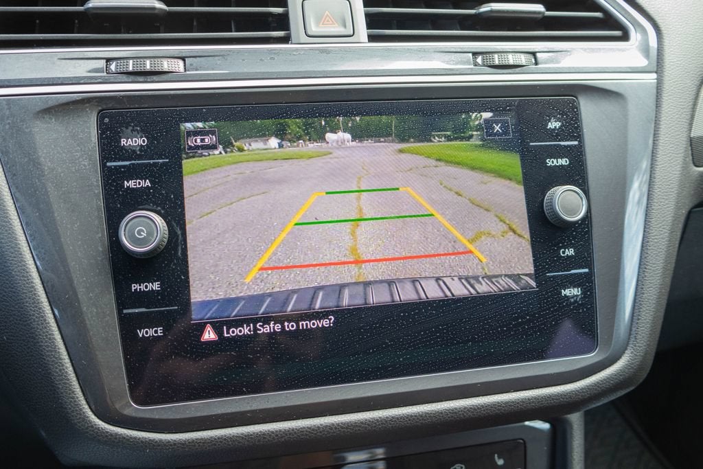 2023 Volkswagen Tiguan SE R-Line Black