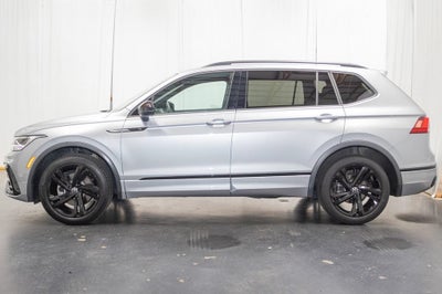 2023 Volkswagen Tiguan SE R-Line Black