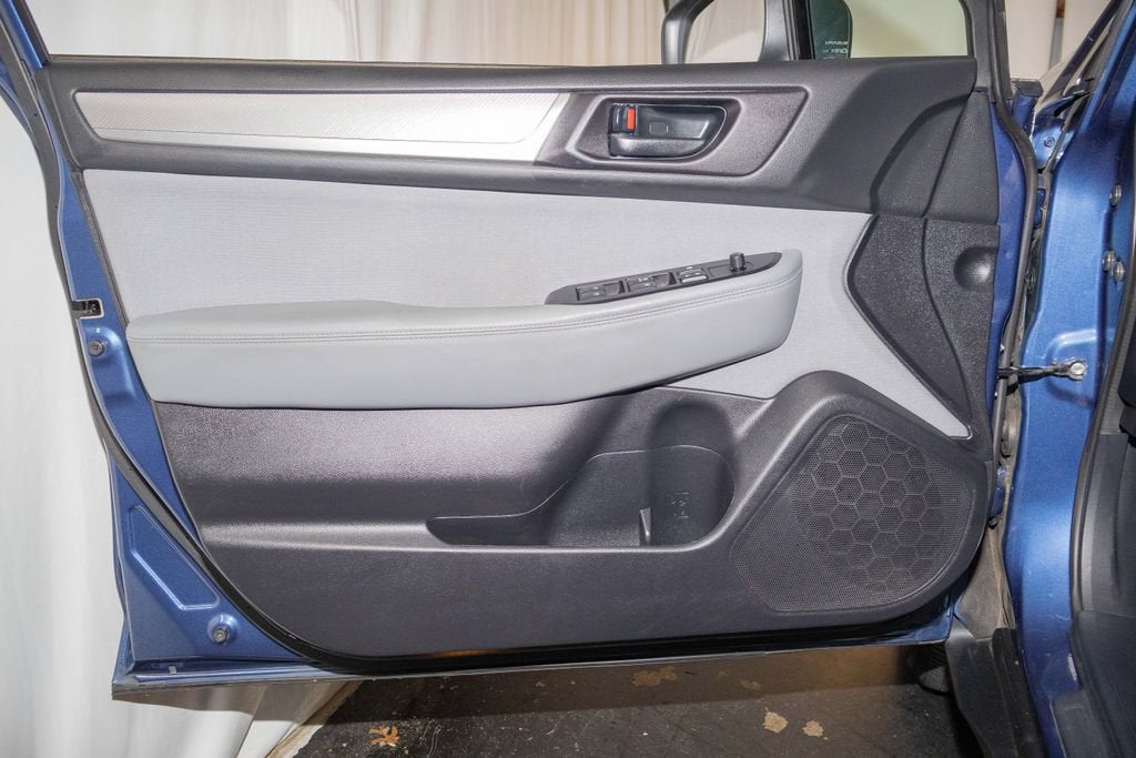 2019 Subaru Outback Base