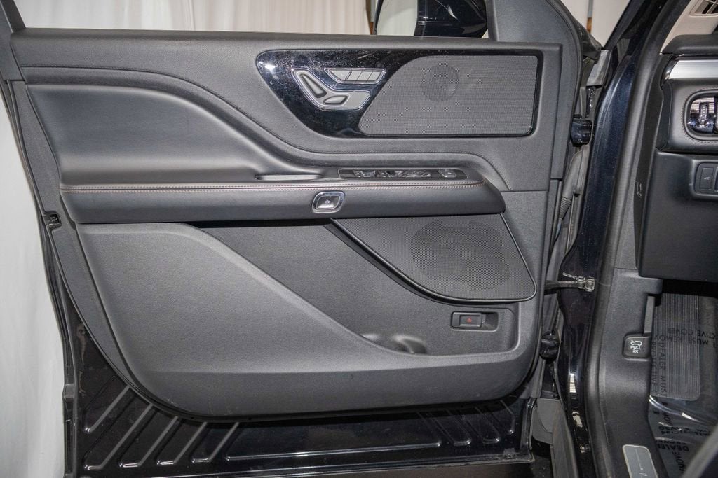 2023 Lincoln Aviator Standard