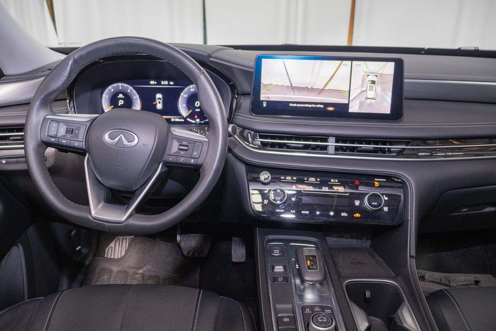 2023 INFINITI QX60 LUXE