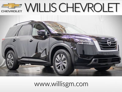 2024 Nissan Pathfinder SV