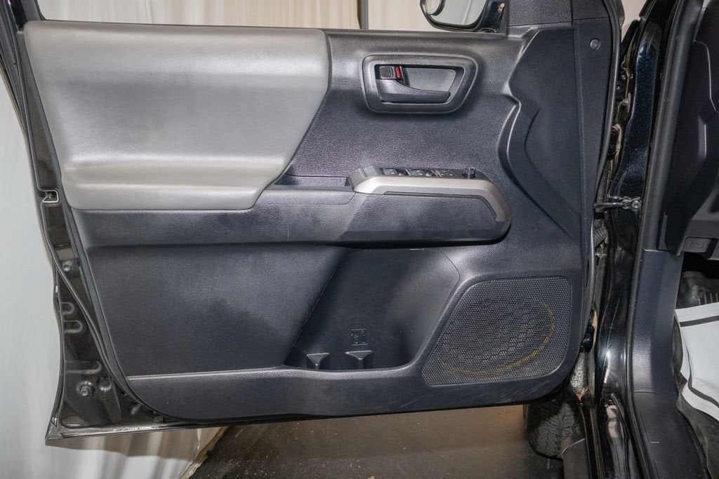 2021 Toyota Tacoma 2WD SR5