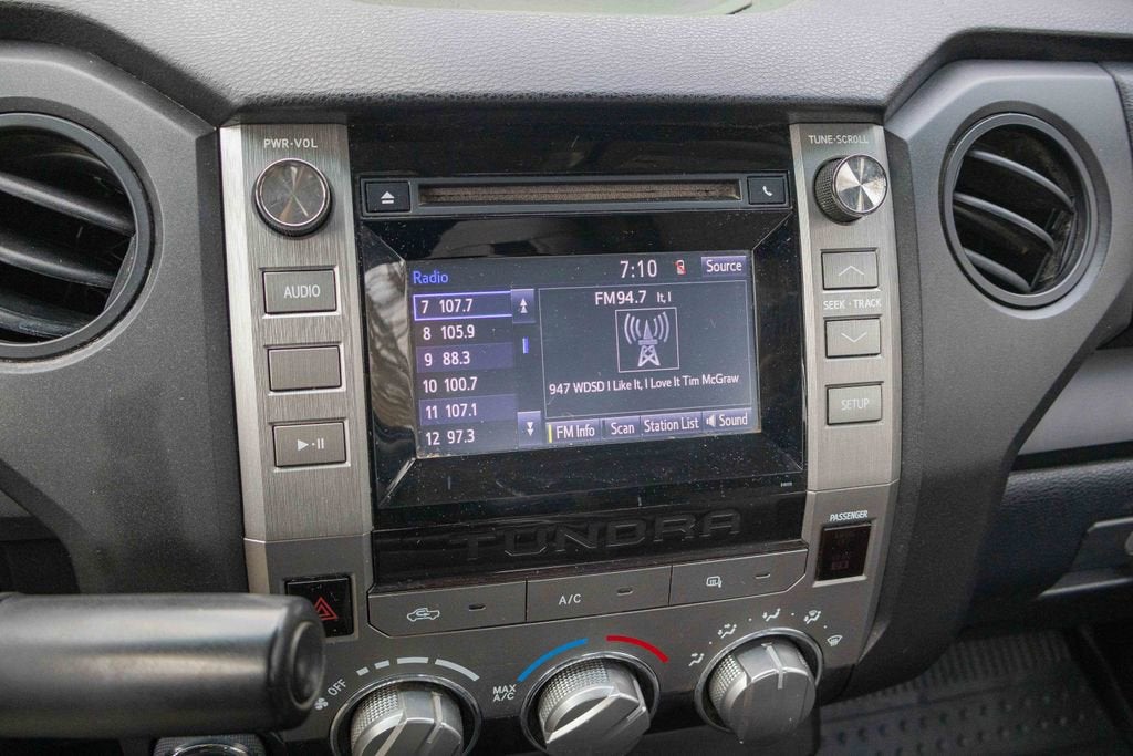 2017 Toyota Tundra 4WD SR