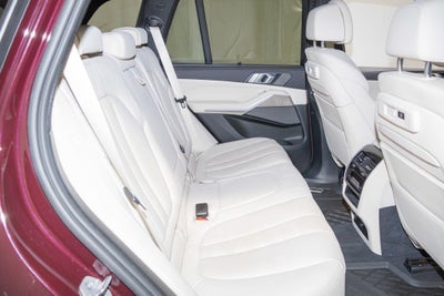 2021 BMW X5 M50i
