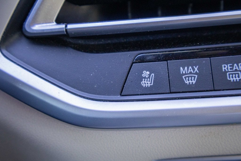 2021 BMW X5 M50i
