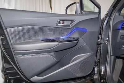 2020 Toyota C-HR LE
