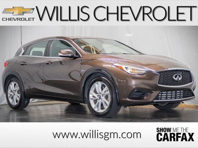 2017 INFINITI QX30 Luxury